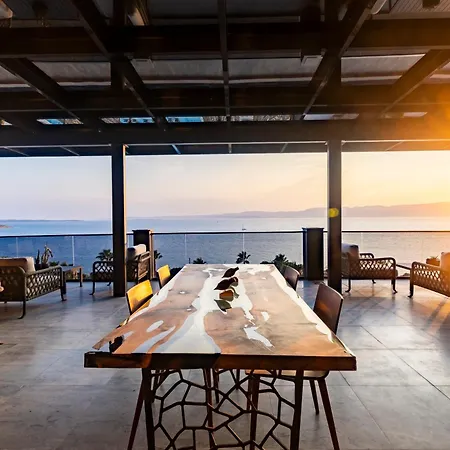 מלון The Nowness Luxury & Adulty Only