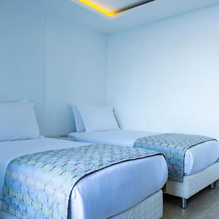 מלון The Nowness Luxury & Adulty Only