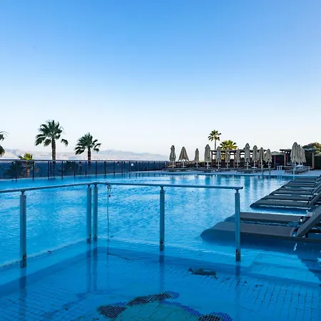 מלון The Nowness Luxury & Adulty Only 4*