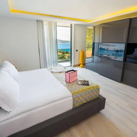 מלון The Nowness Luxury & Adulty Only 4*